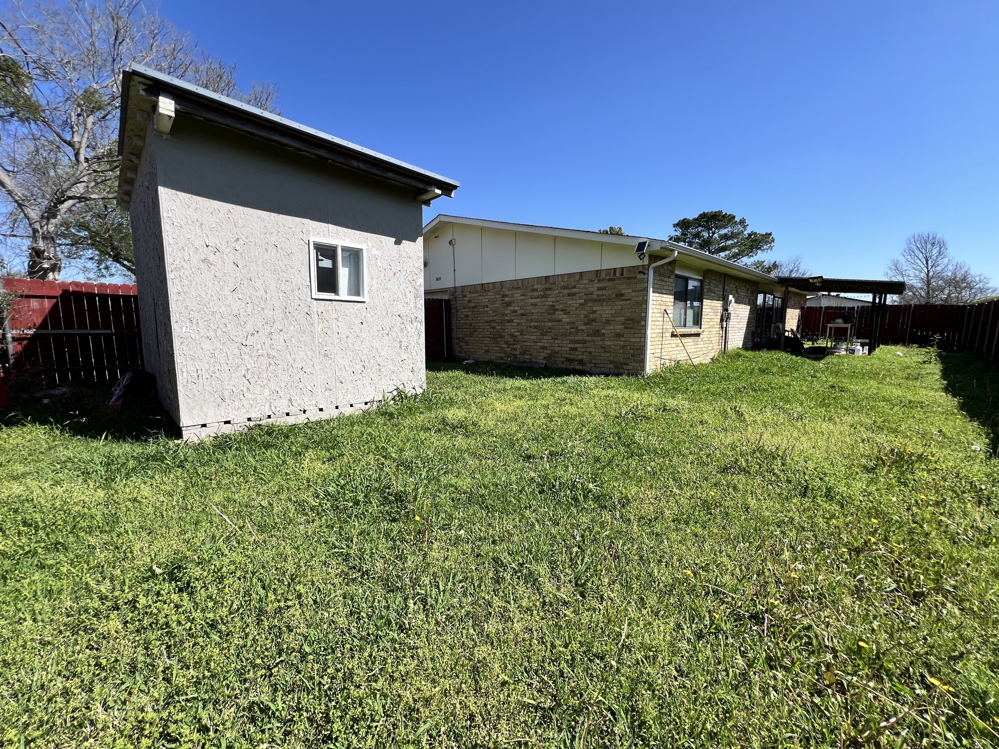 5609 Kerry Lane Garland TX 75043