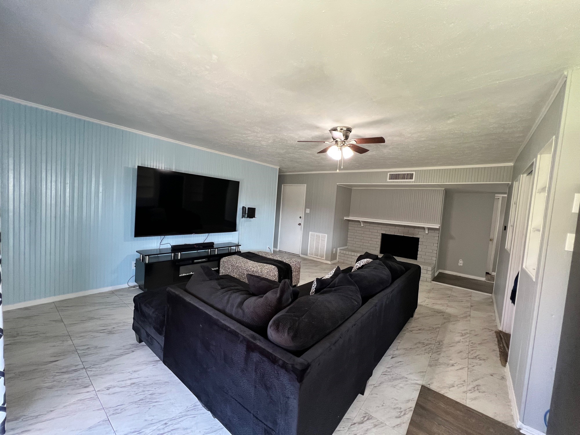 5609 Kerry Lane Garland TX 75043
