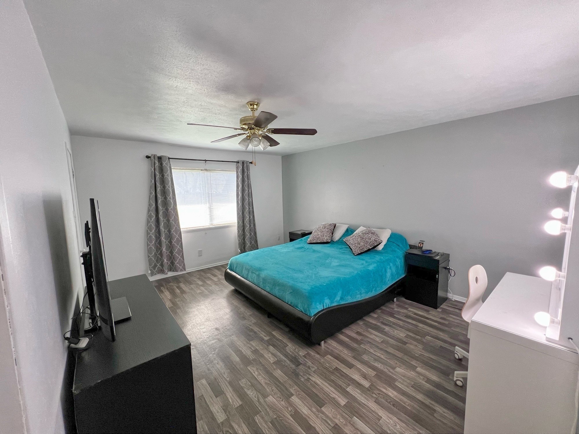 5609 Kerry Lane Garland TX 75043