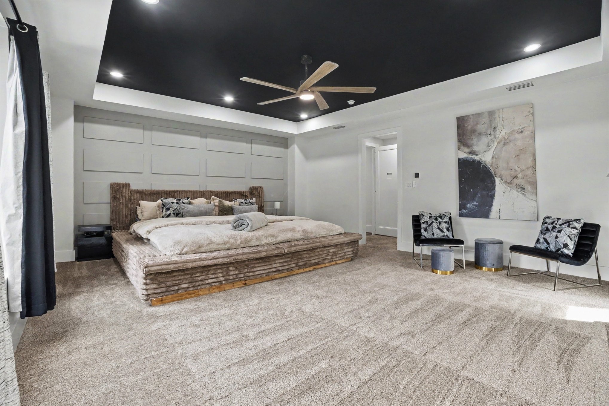 511 S Bluegrove Road Lancaster TX 75146