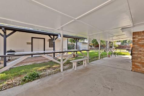 3205 Mccollum Street Irving TX 75061