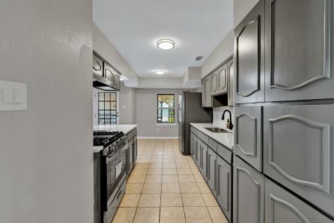 3205 Mccollum Street Irving TX 75061