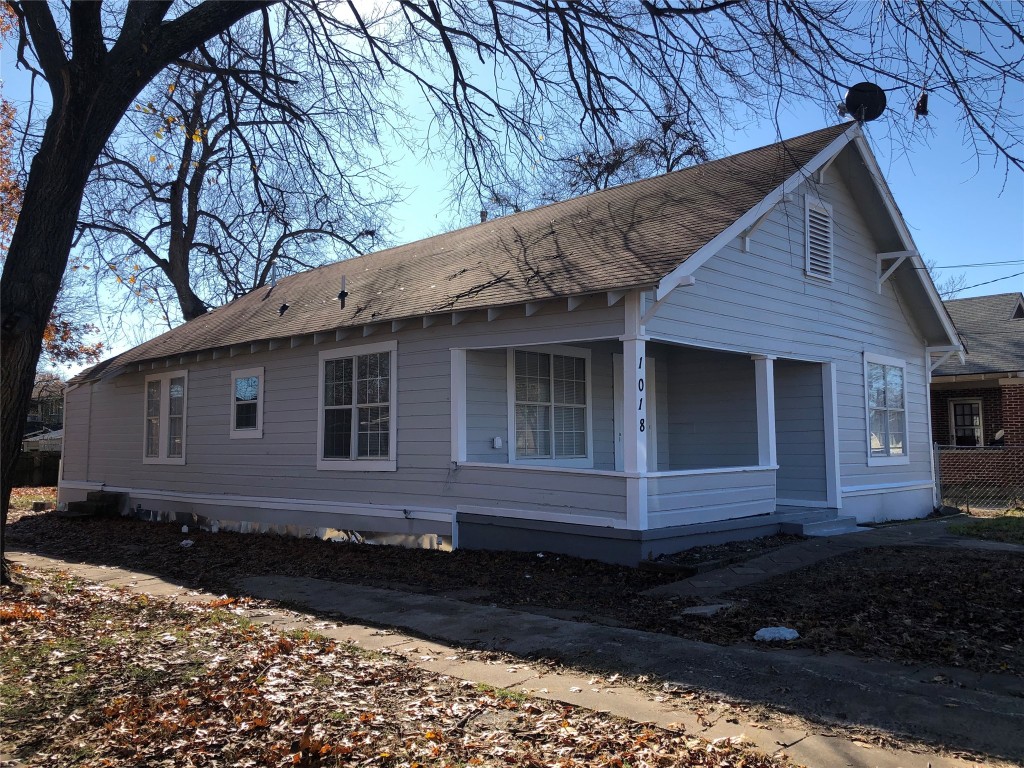1018 E Chaffin Street Sherman TX 75090