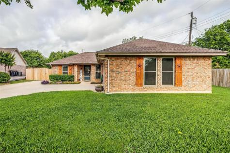 502 Preston Court Cleburne TX 76033