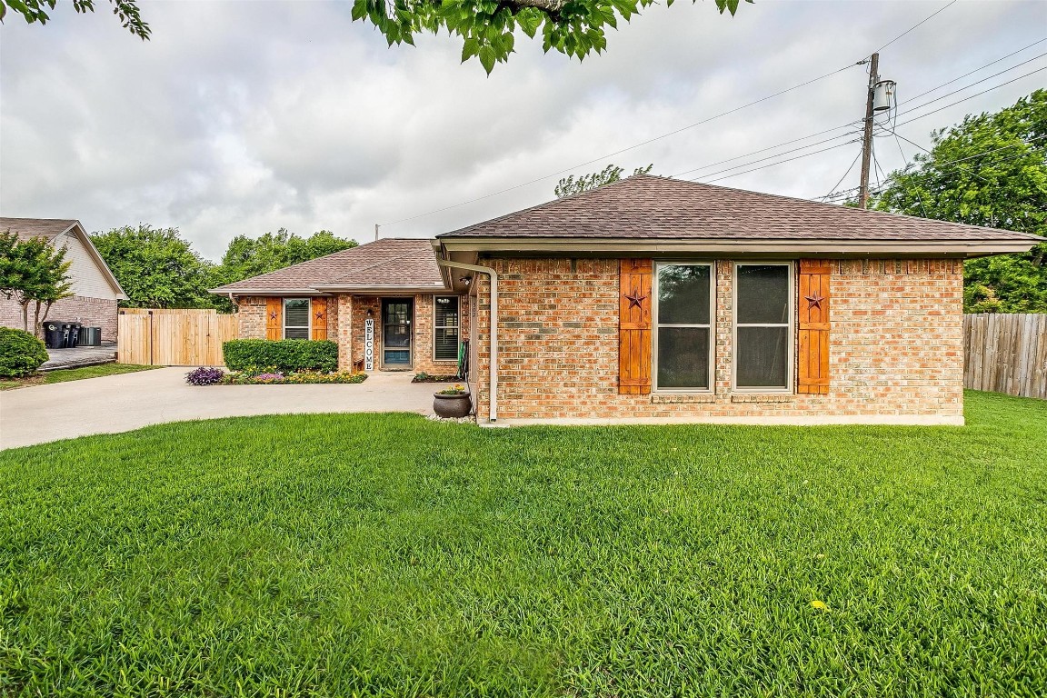 502 Preston Court Cleburne TX 76033