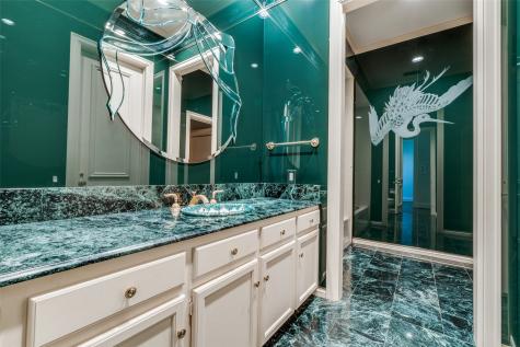 34 Stonecourt Circle Dallas TX 75225