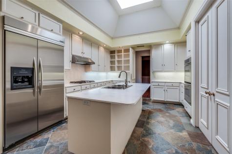 34 Stonecourt Circle Dallas TX 75225