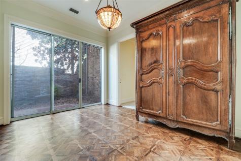 34 Stonecourt Circle Dallas TX 75225