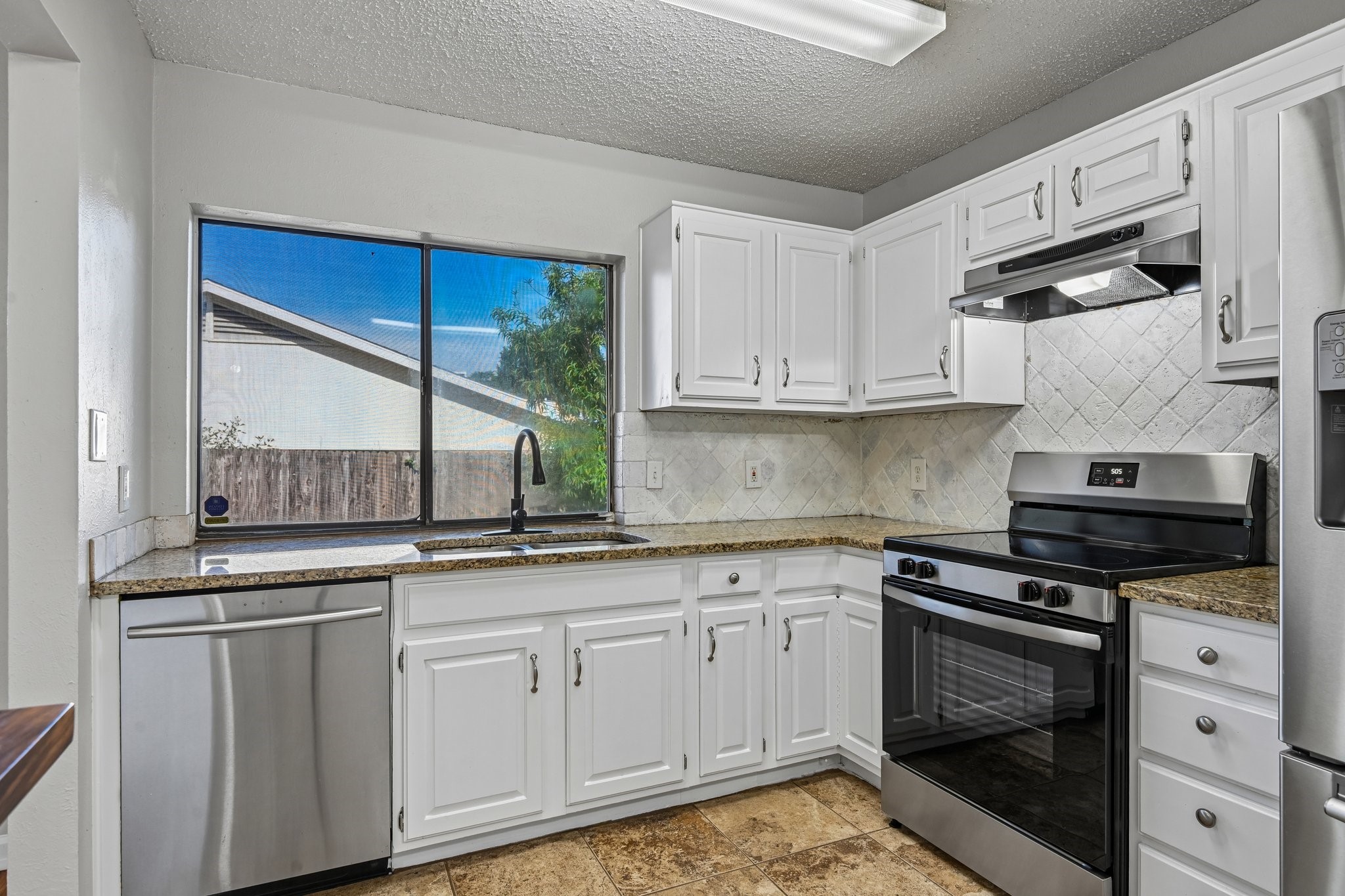 3704 Fort Hunt Drive Arlington TX 76016