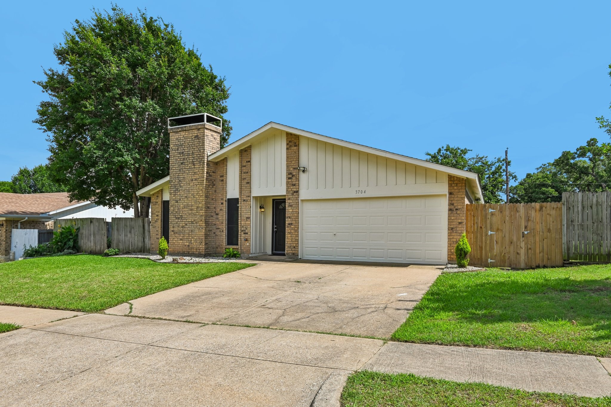 3704 Fort Hunt Drive Arlington TX 76016