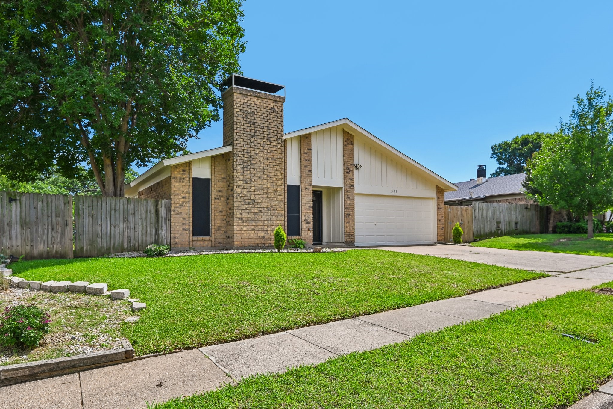 3704 Fort Hunt Drive Arlington TX 76016