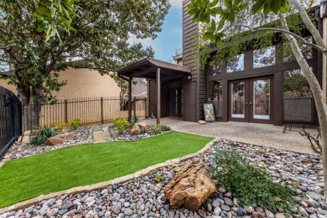 716 Oakwood Trail Fort Worth TX 76112