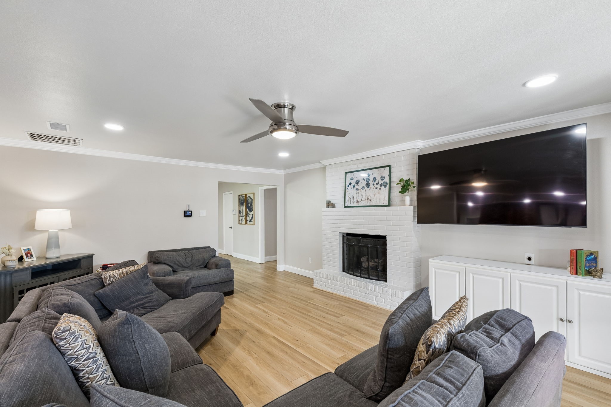 3456 Salisbury Drive Dallas TX 75229