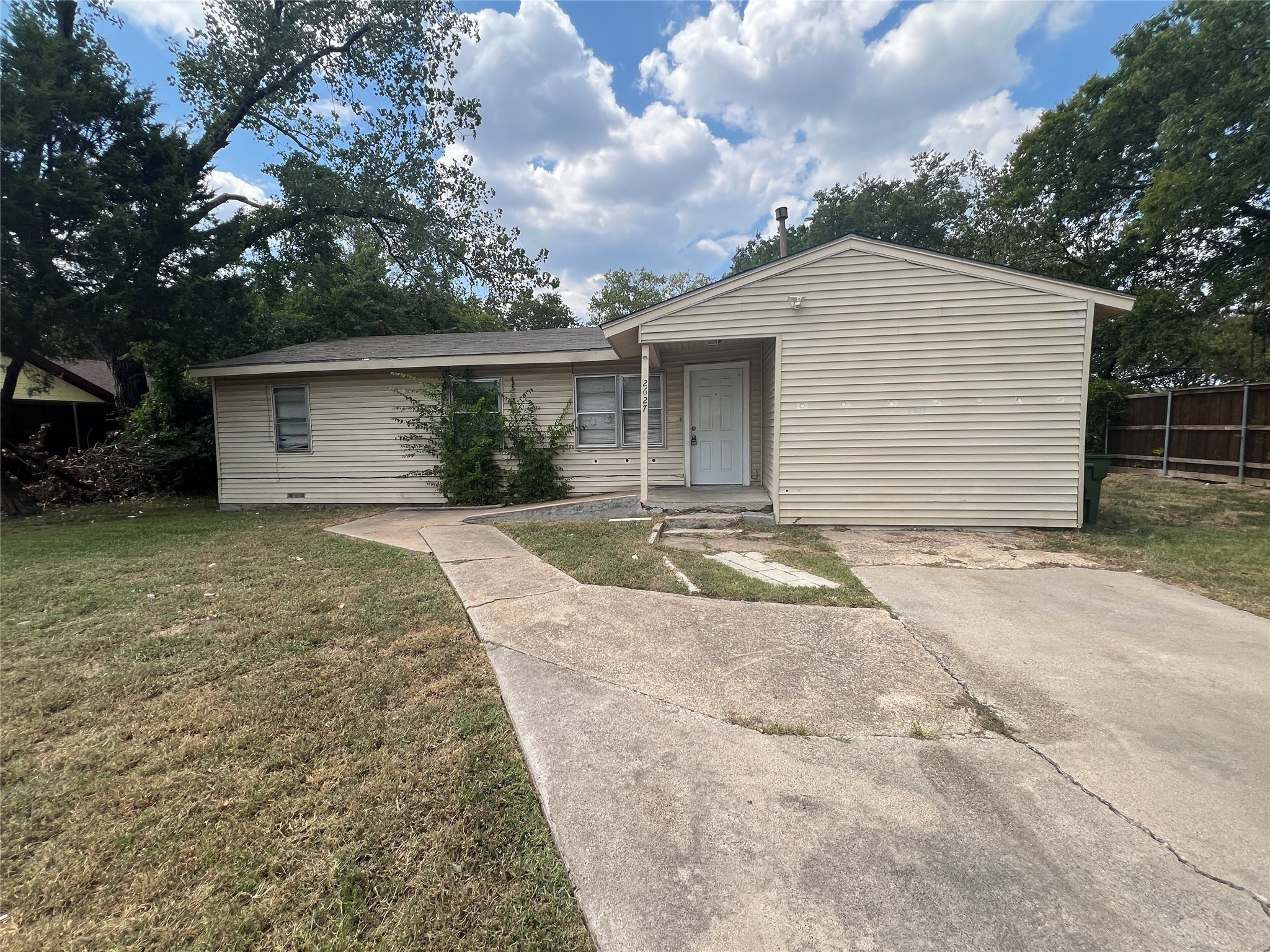 2627 Sheilah Drive Balch Springs TX 75180