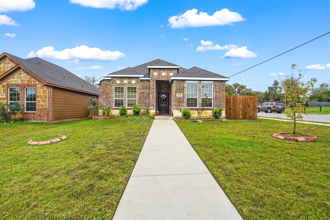 5100 Sunshine Drive Fort Worth TX 76105
