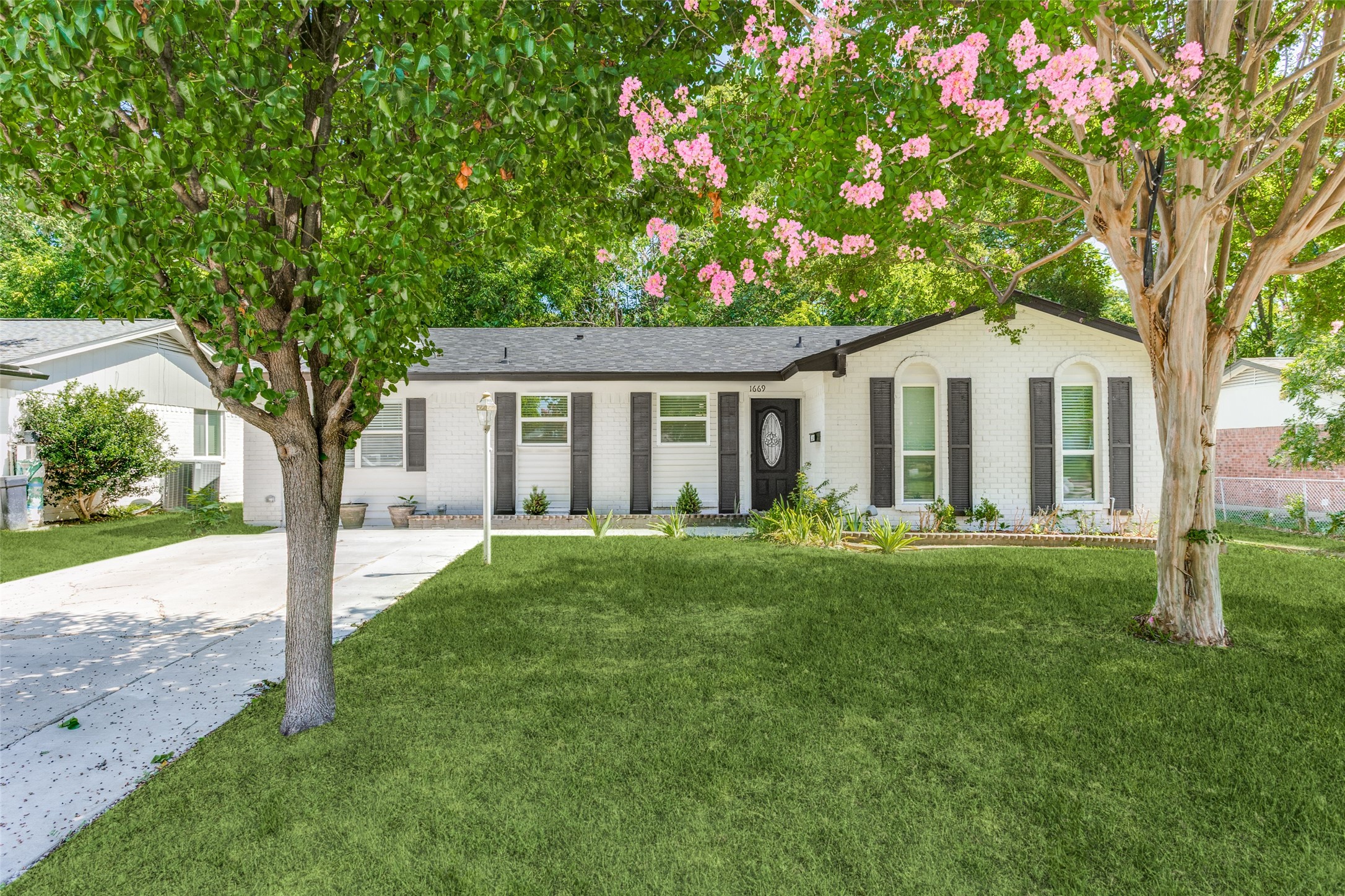 1669 Morrison Drive Garland TX 75040