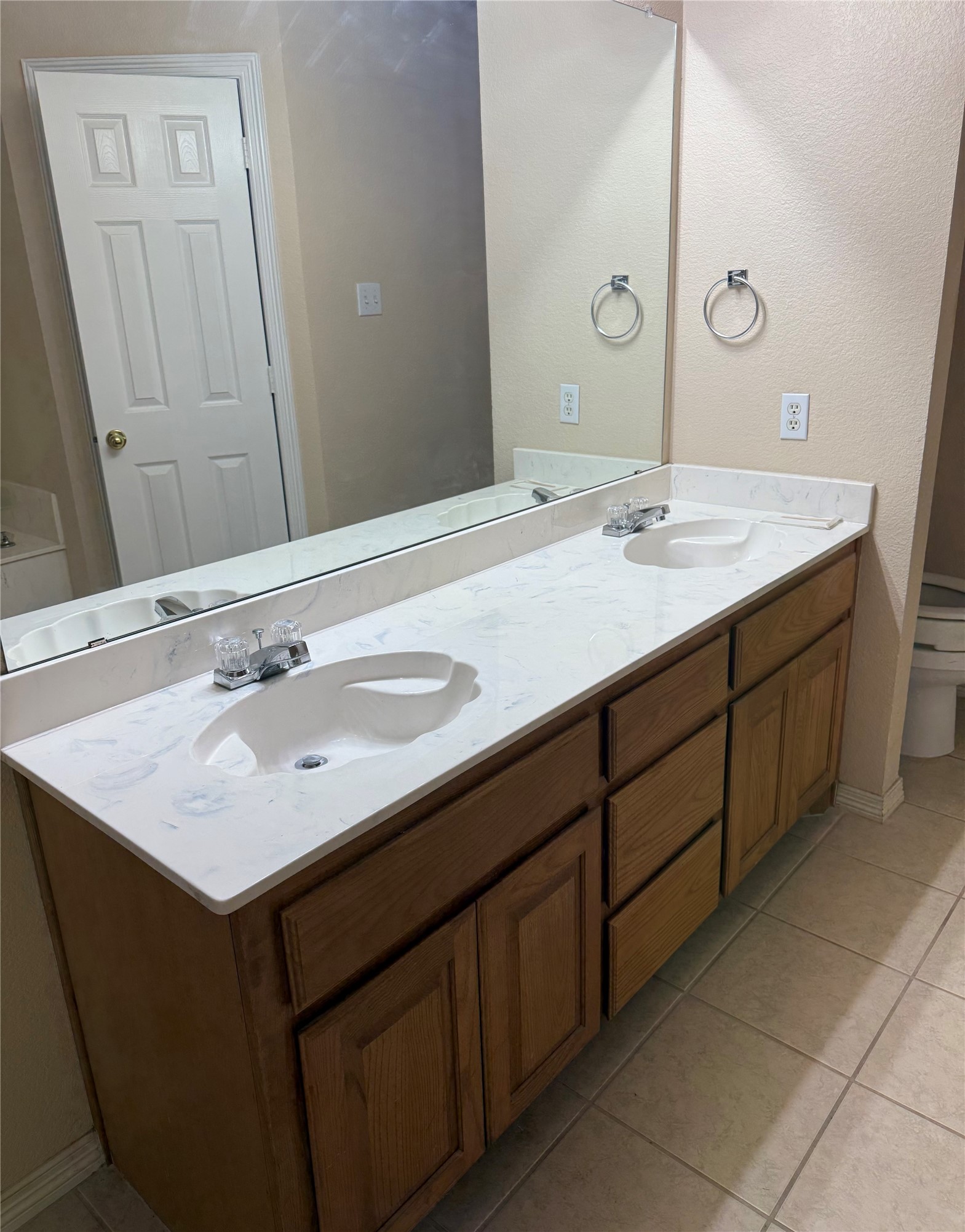 202 Castleridge Drive Red Oak TX 75154
