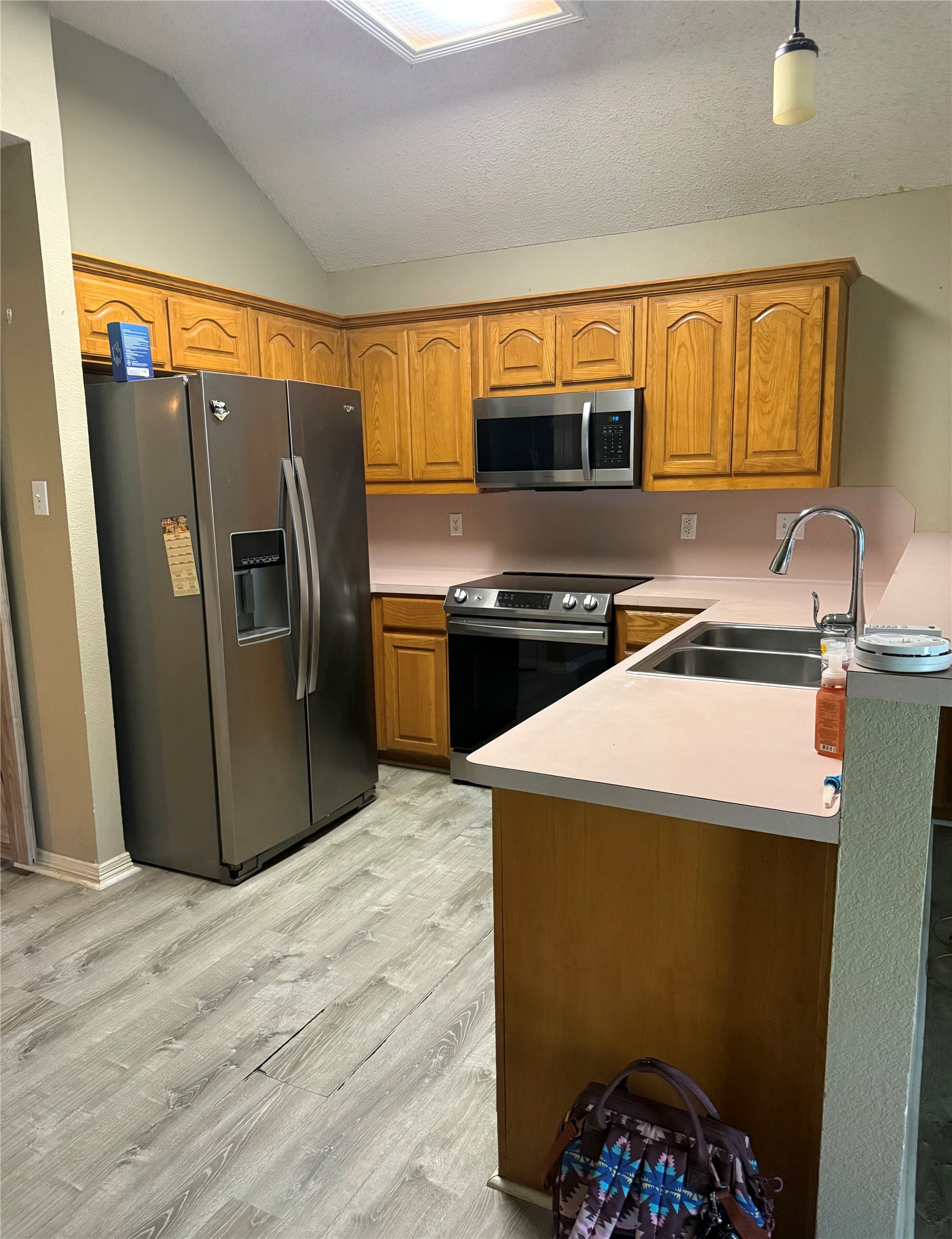 202 Castleridge Drive Red Oak TX 75154