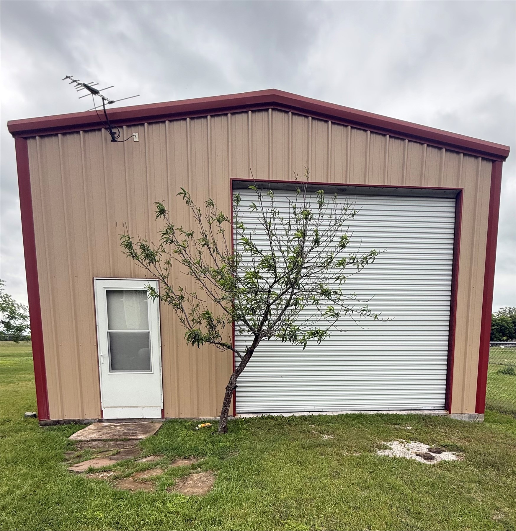 202 Castleridge Drive Red Oak TX 75154