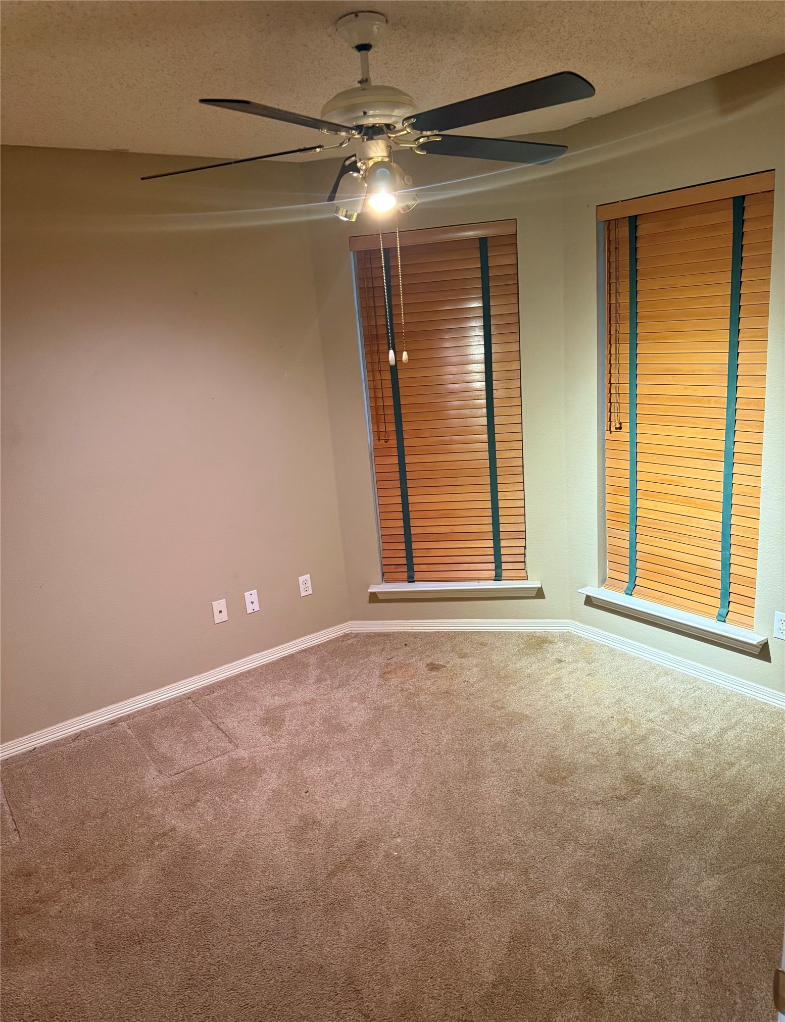 202 Castleridge Drive Red Oak TX 75154