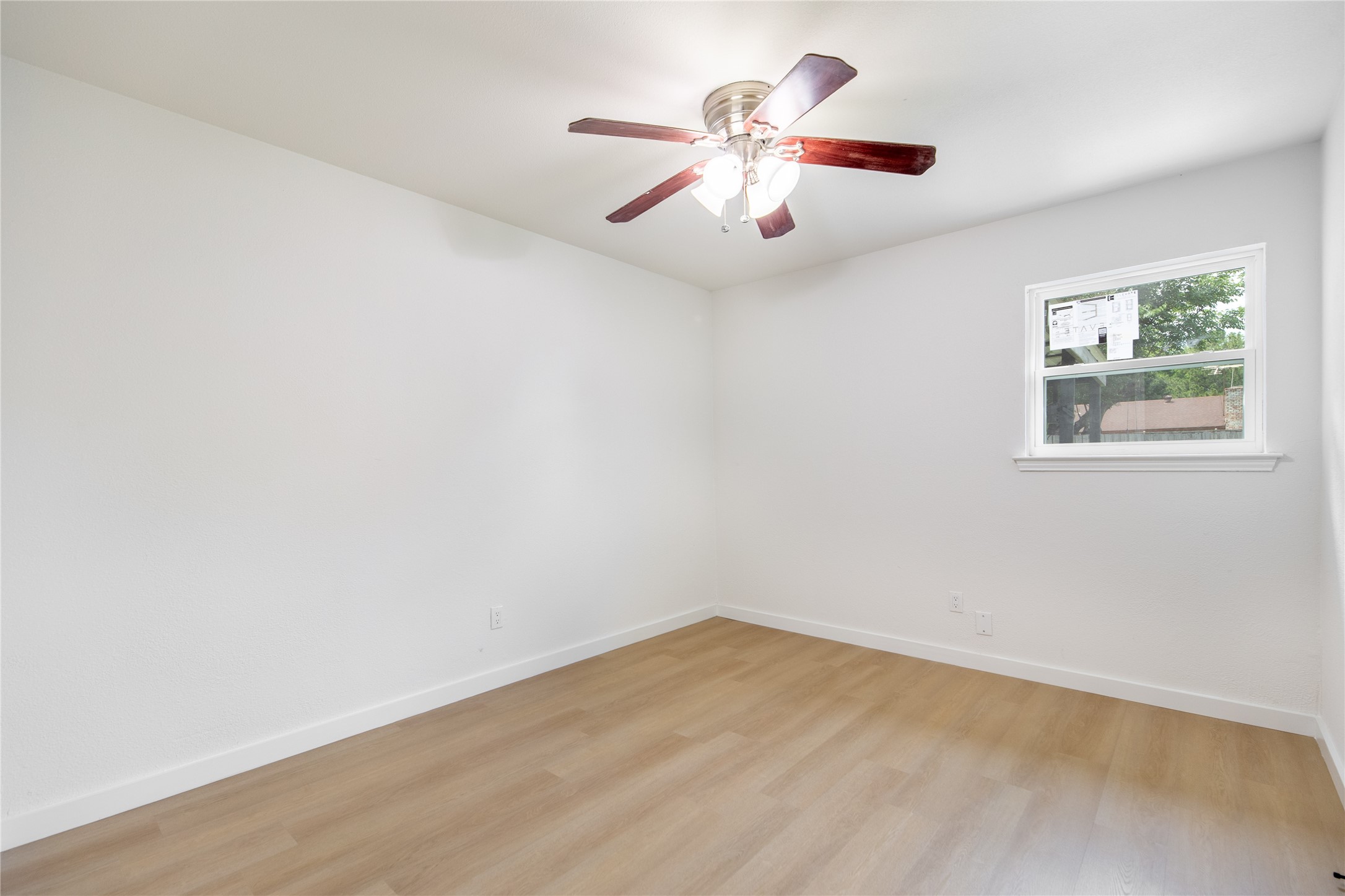 1021 Pleasant Valley Road Garland TX 75040
