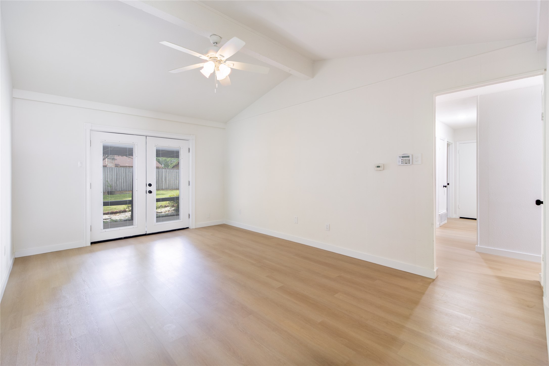 1021 Pleasant Valley Road Garland TX 75040