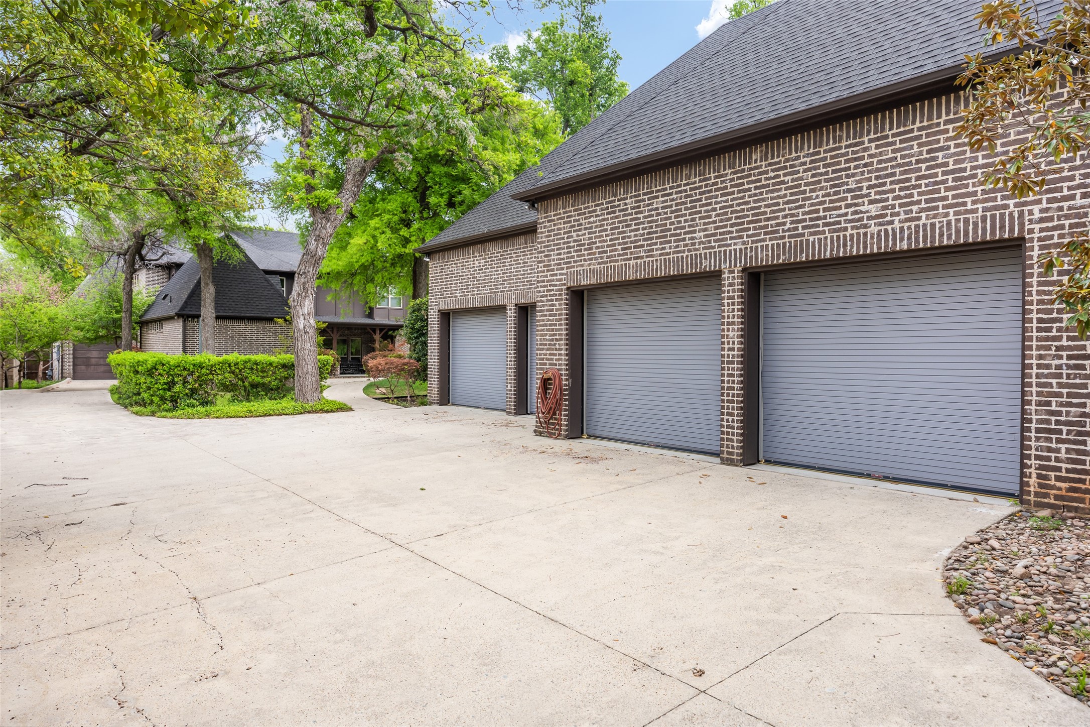 14907 Lake Forest Drive Addison TX 75254