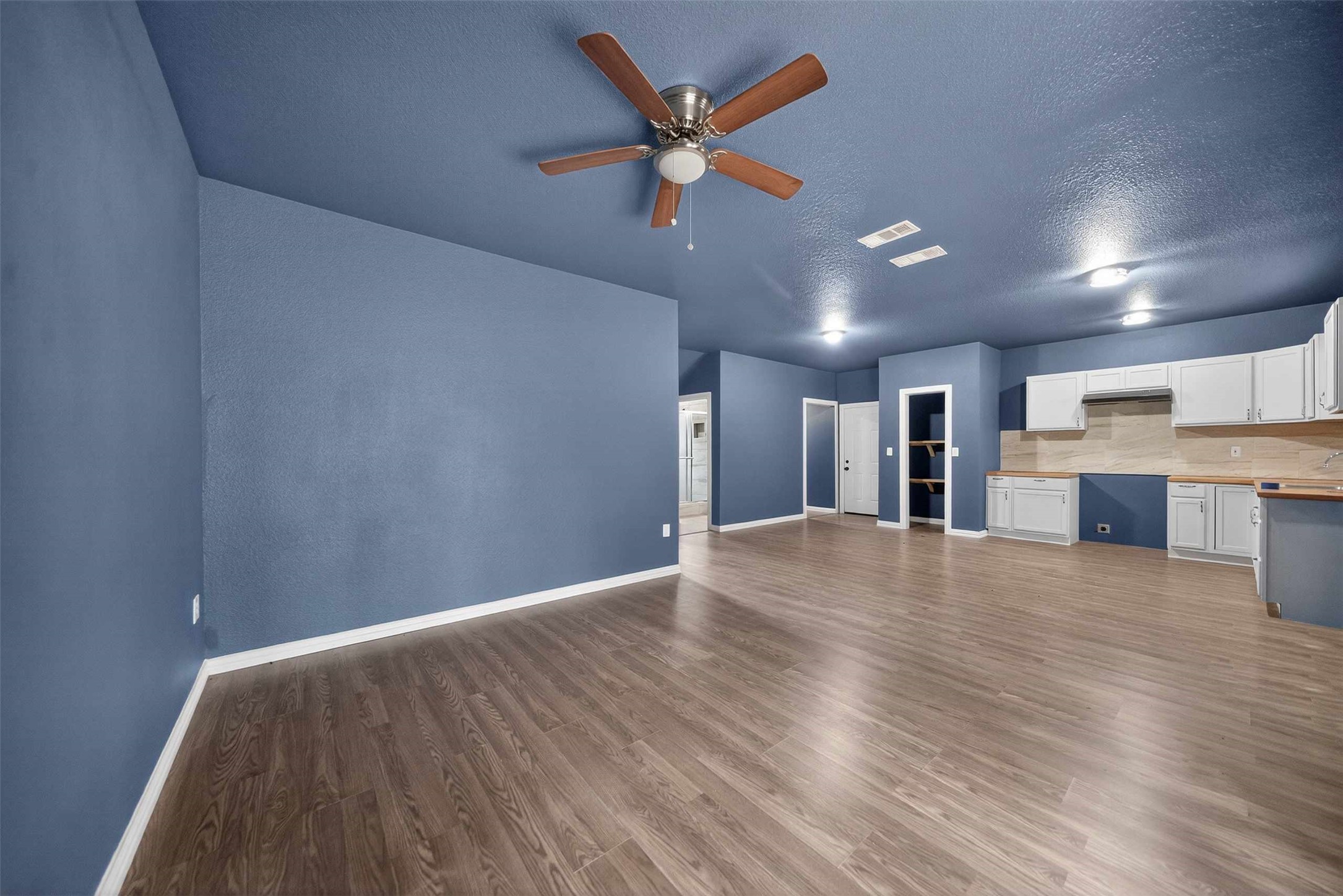 469 Holly Glen Murchison TX 75778