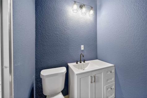 469 Holly Glen Murchison TX 75778