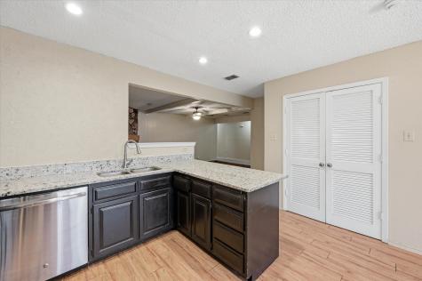 1503 N Fielder Road Arlington TX 76012