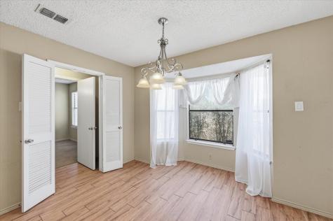 1503 N Fielder Road Arlington TX 76012