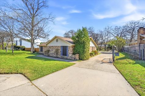 1503 N Fielder Road Arlington TX 76012