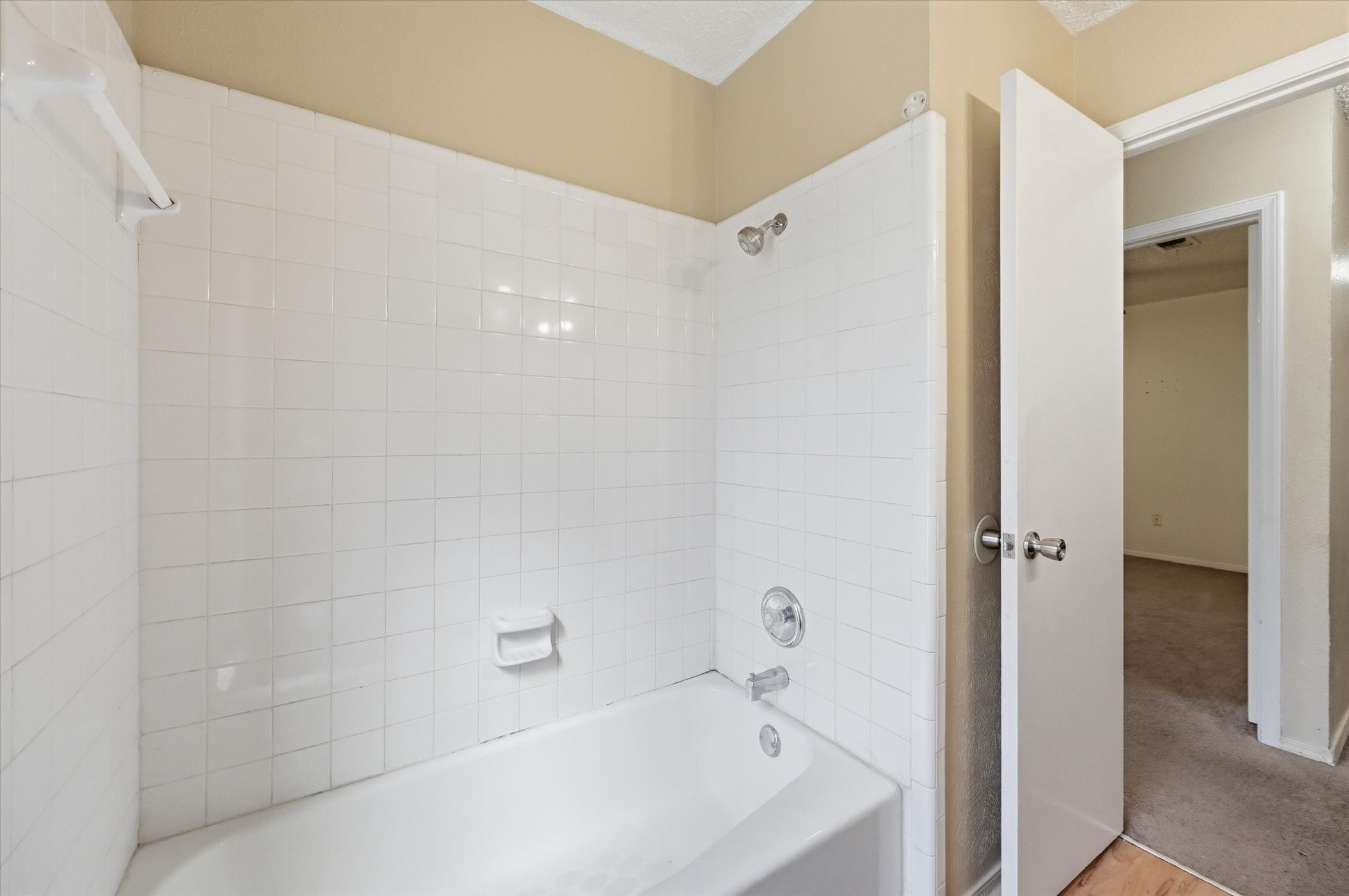 1503 N Fielder Road Arlington TX 76012