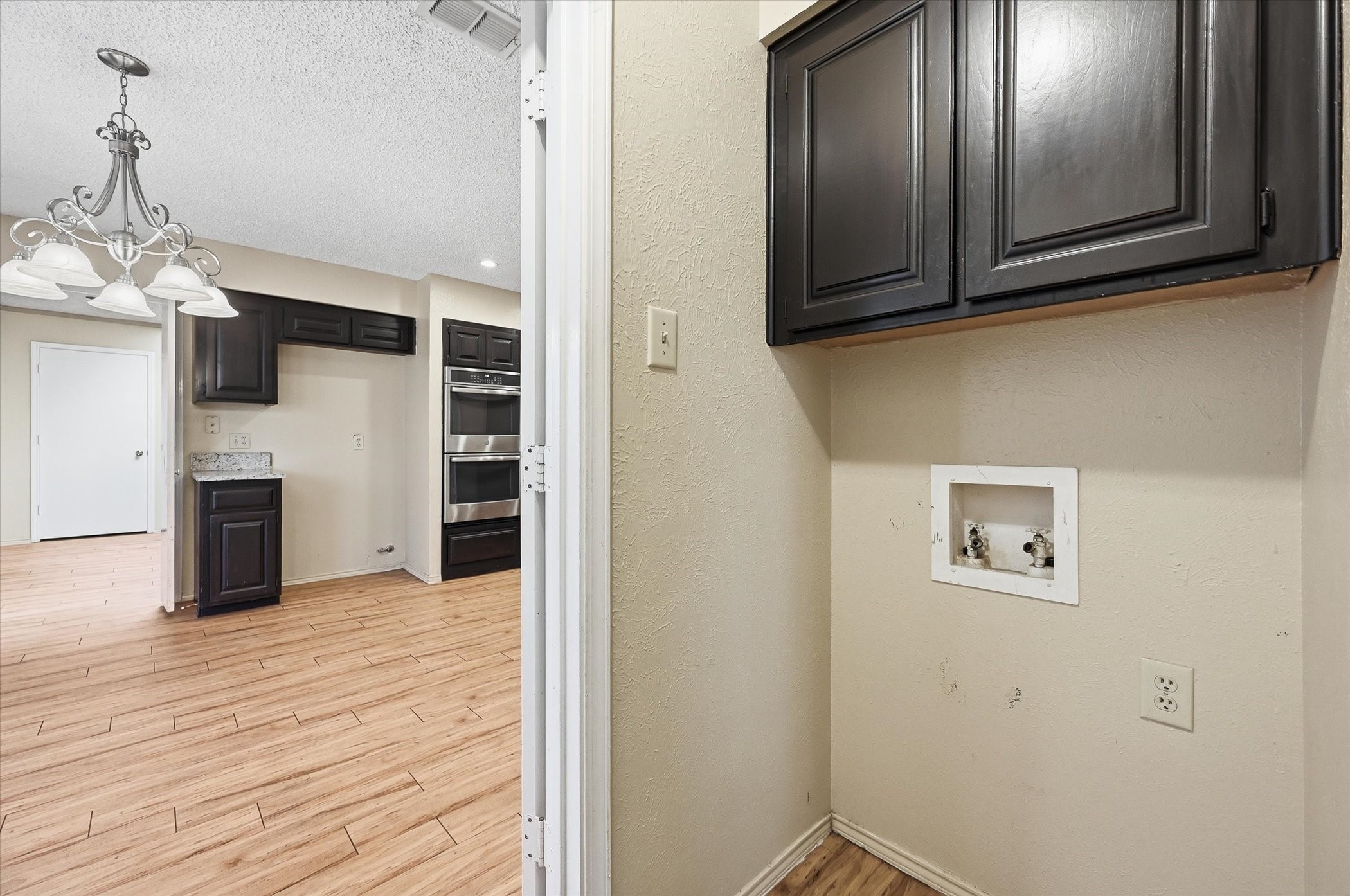 1503 N Fielder Road Arlington TX 76012