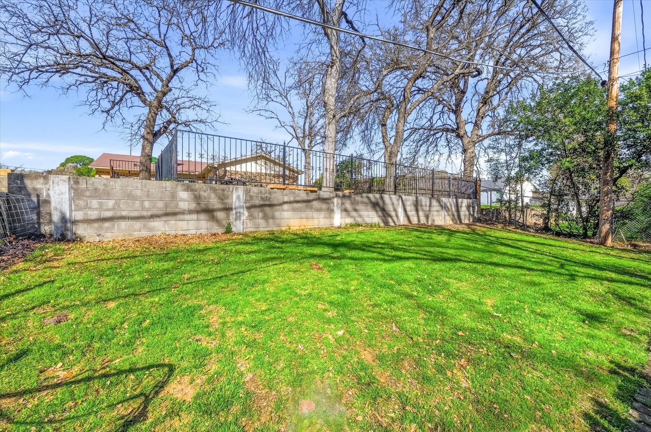 1503 N Fielder Road Arlington TX 76012