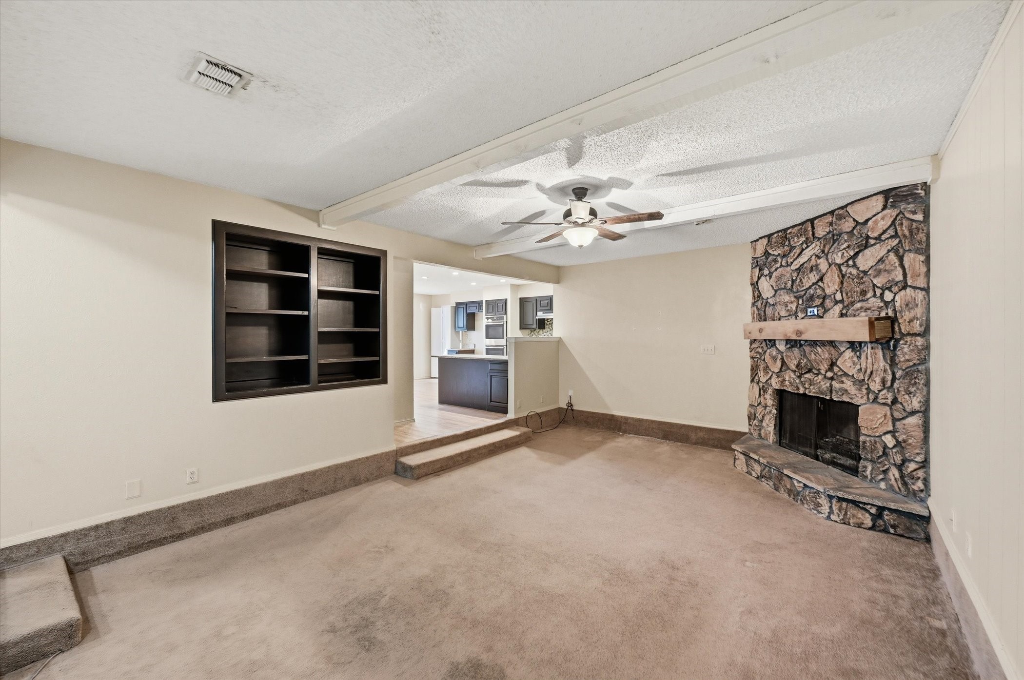 1503 N Fielder Road Arlington TX 76012