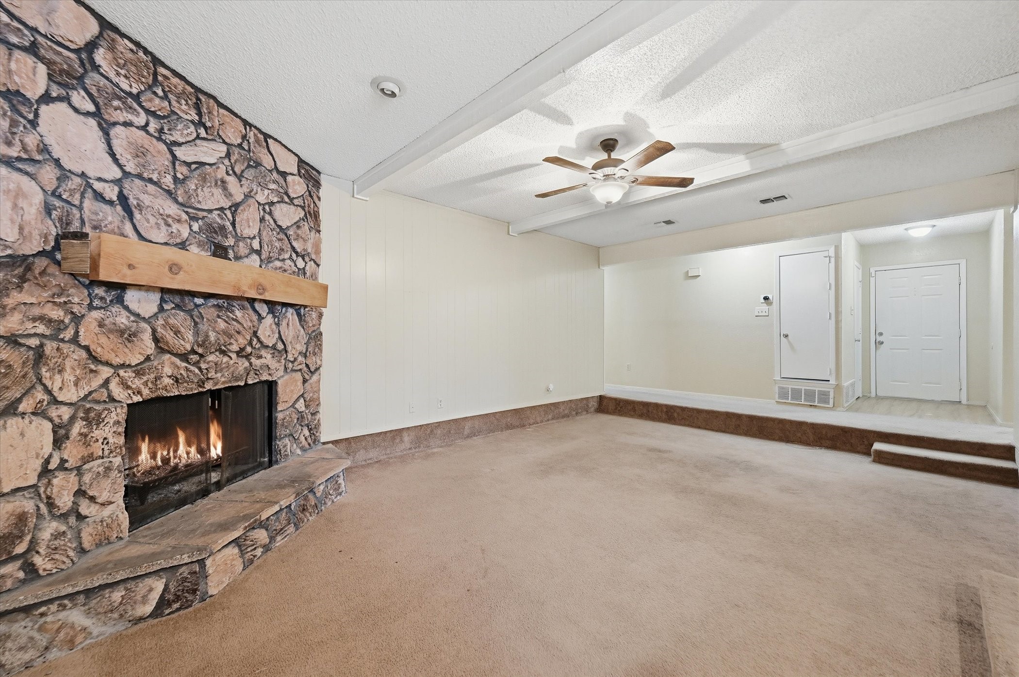 1503 N Fielder Road Arlington TX 76012