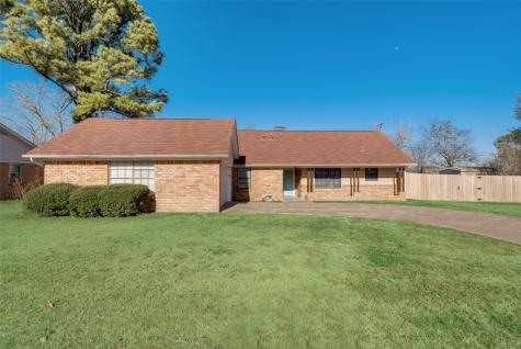 1617 Anthony Street Kaufman TX 75142