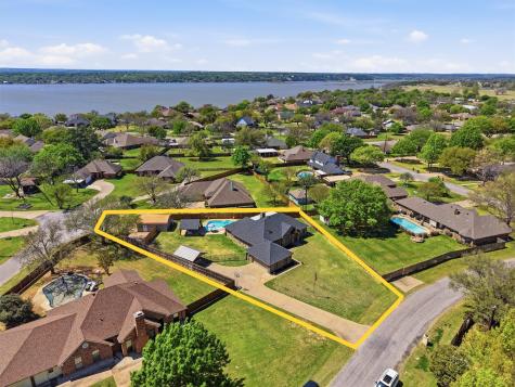 3802 Buena Vista Circle Granbury TX 76049