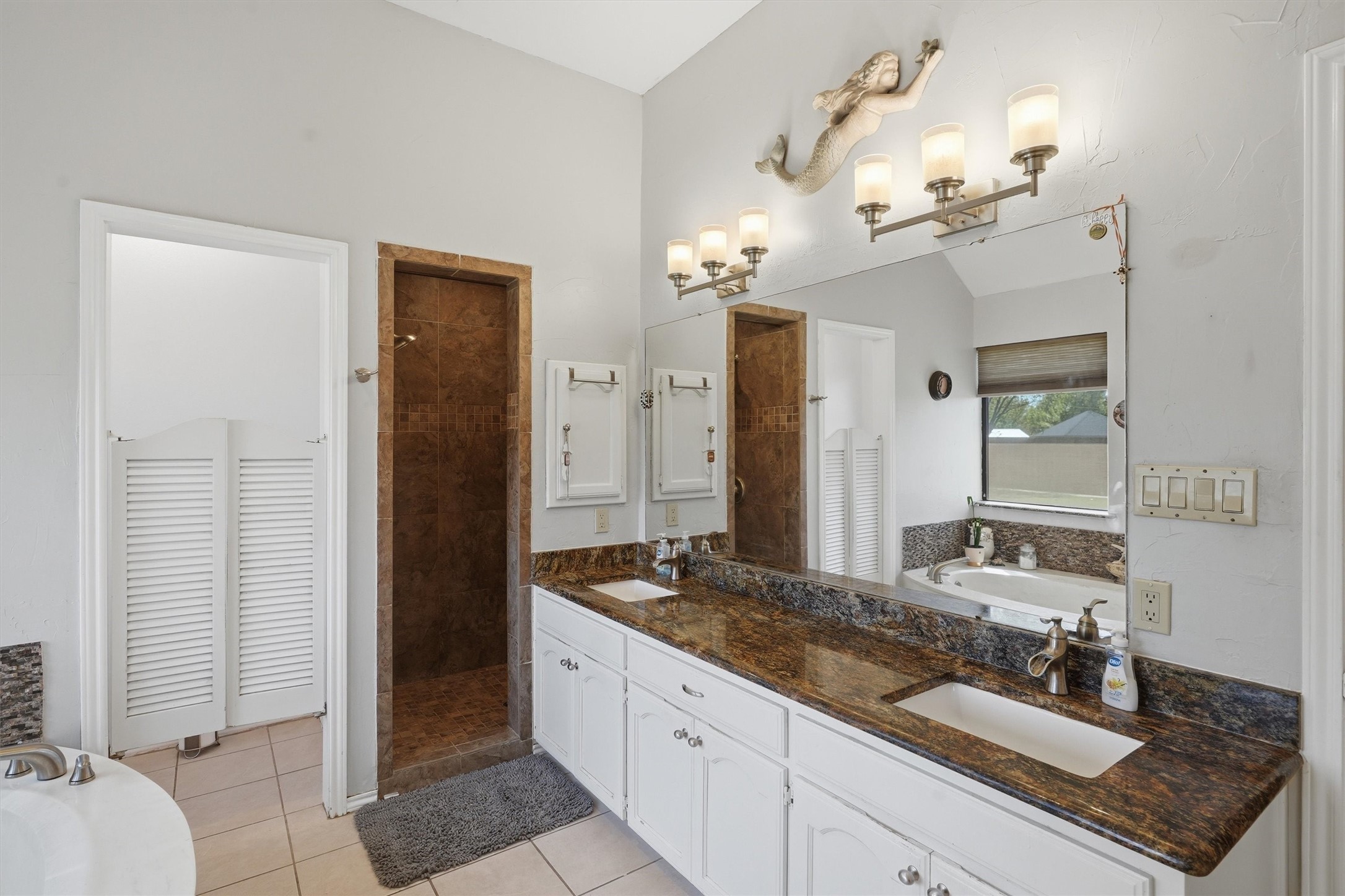 3802 Buena Vista Circle Granbury TX 76049