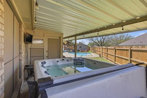 3802 Buena Vista Circle Granbury TX 76049