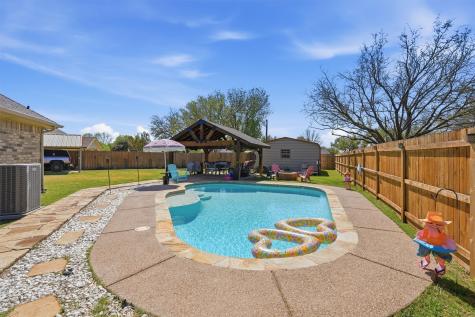 3802 Buena Vista Circle Granbury TX 76049