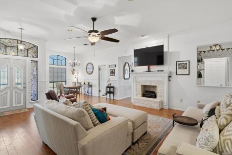 3802 Buena Vista Circle Granbury TX 76049