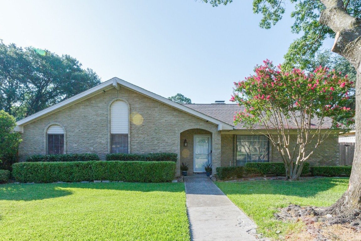 11412 Glen Cross Drive Dallas TX 75228