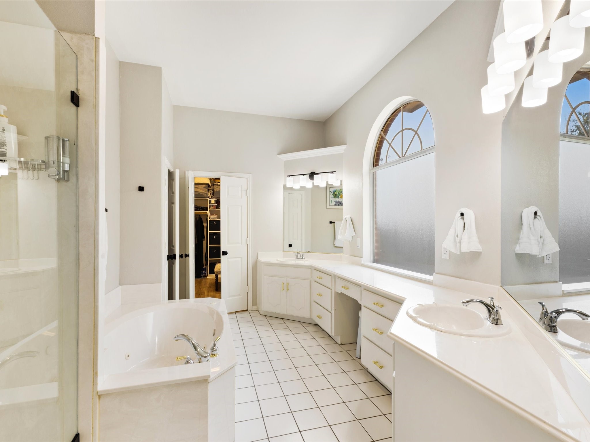 6207 Millwood Court Arlington TX 76016