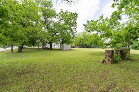306 Owens Street Bridgeport TX 76426