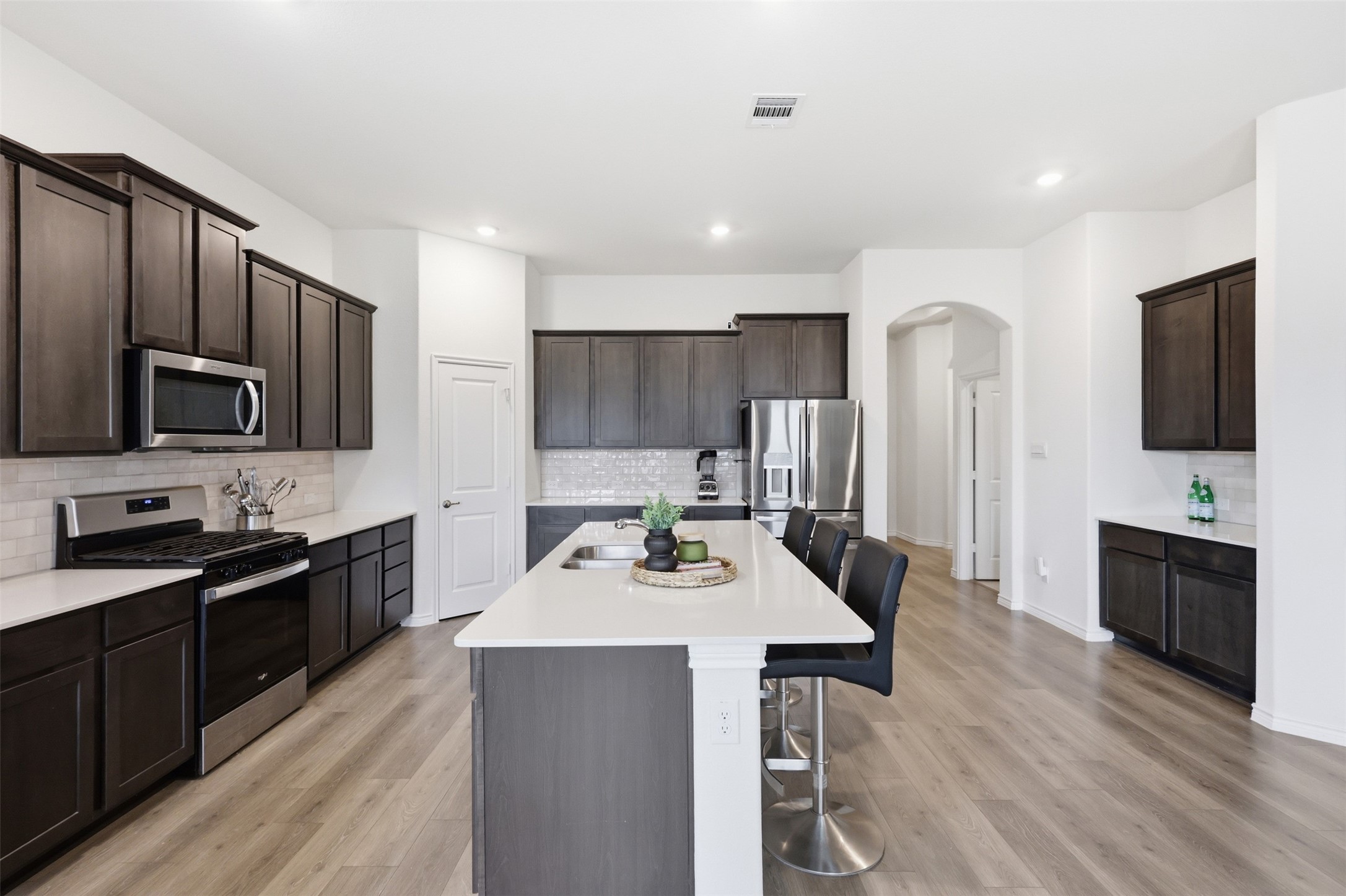 10605 Breezeway Drive Aubrey TX 76227