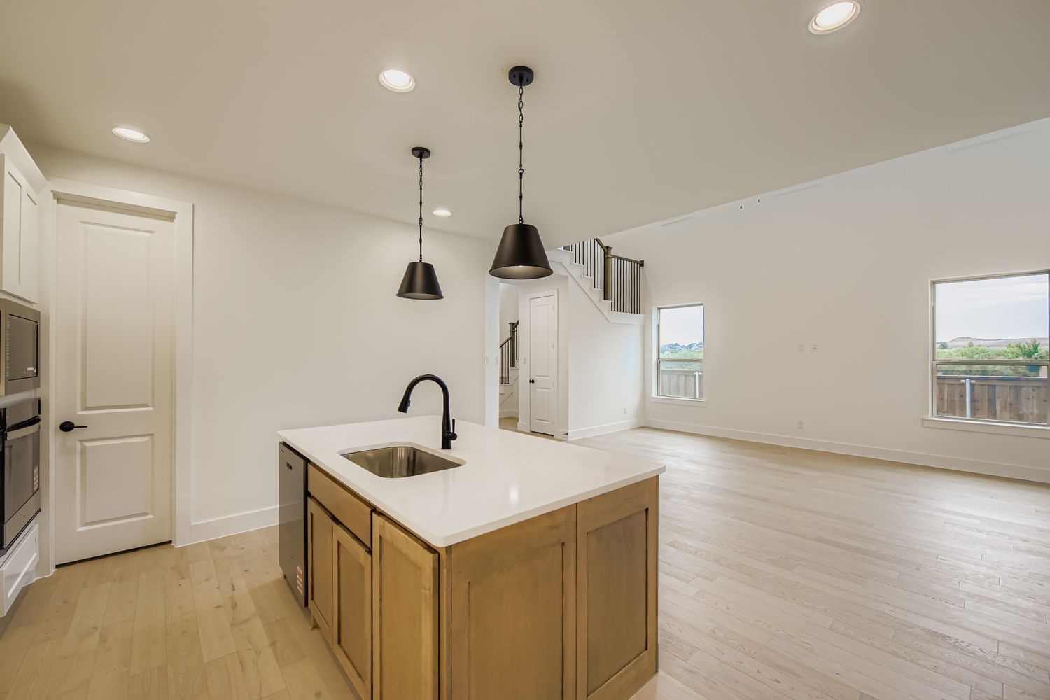 6048 Silverstein Street Fort Worth TX 76126