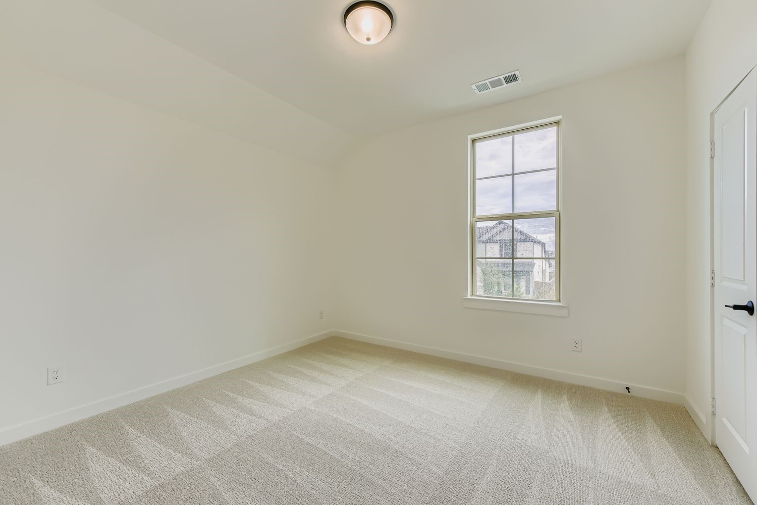 6048 Silverstein Street Fort Worth TX 76126