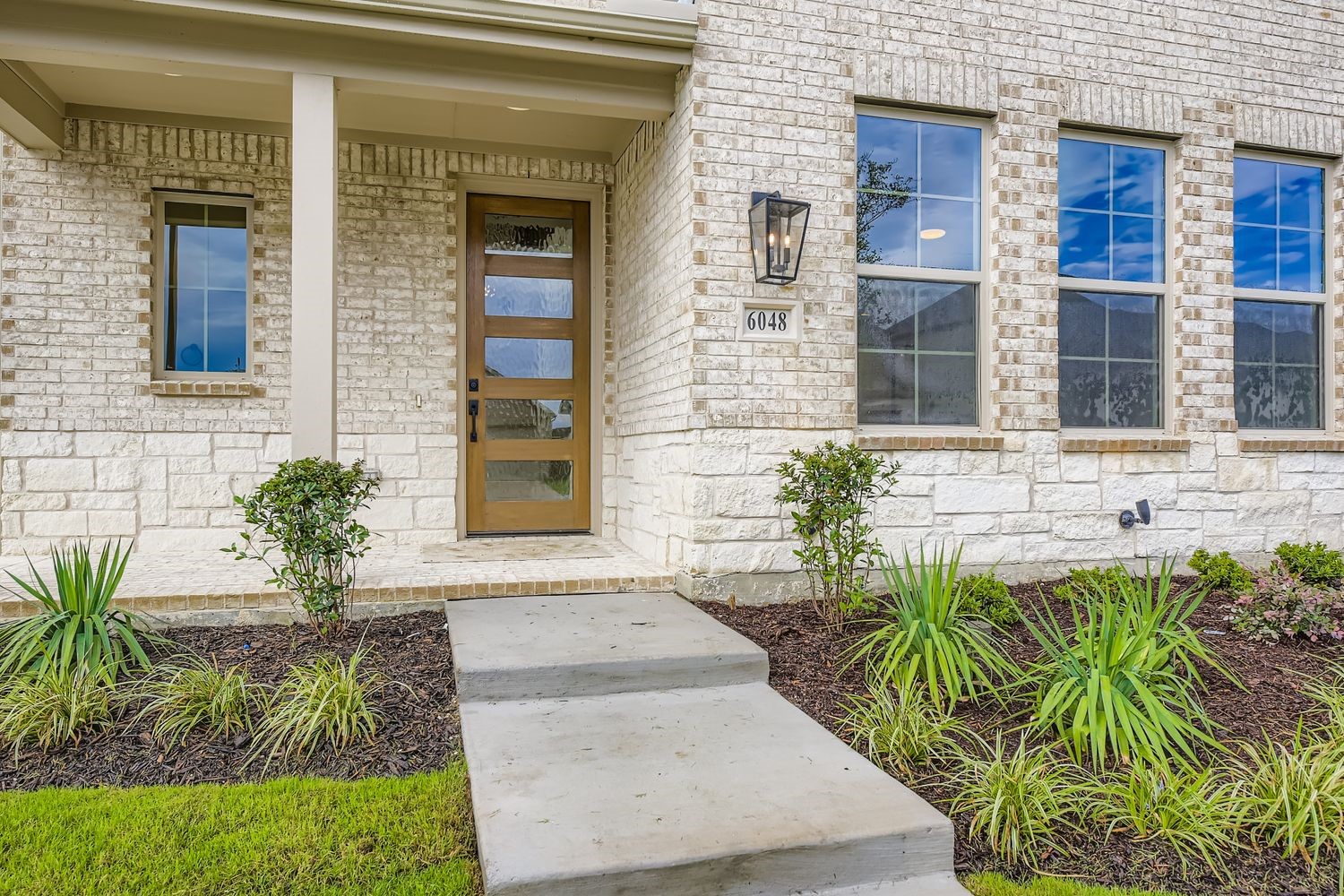 6048 Silverstein Street Fort Worth TX 76126